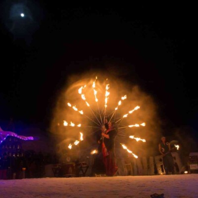 宝台樹スキー場の雪祭りで火付盗賊ファイアーショー