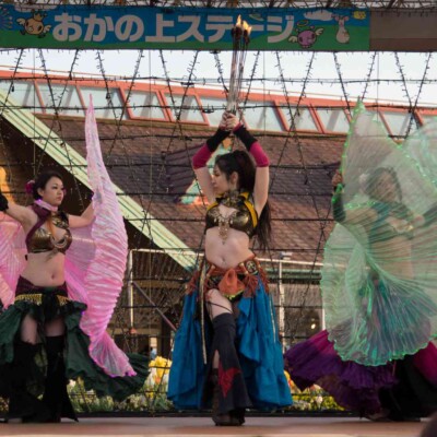 東京ドイツ村でファイアーパフォーマンス ベリーダンスとファイアーパフォーマンス