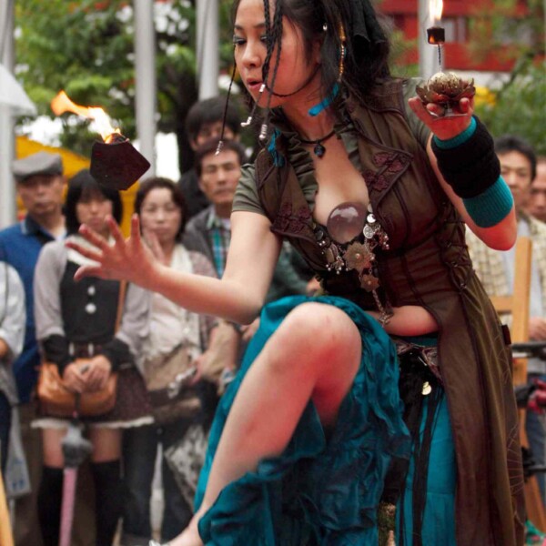 大須大道町人祭で火付盗賊ファイアーパフォーマンス