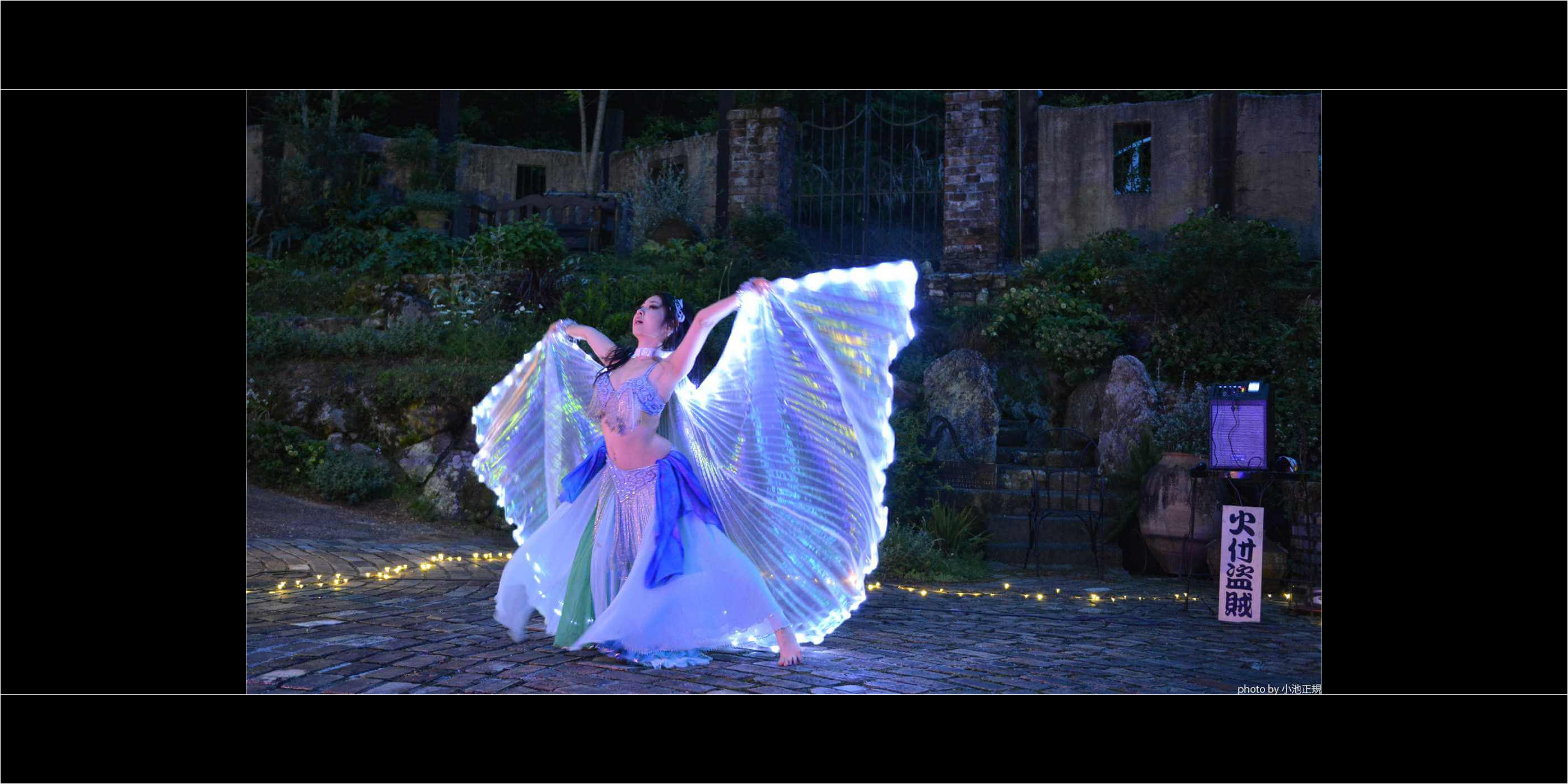 火付盗賊イヨイヨの光る羽ダンス