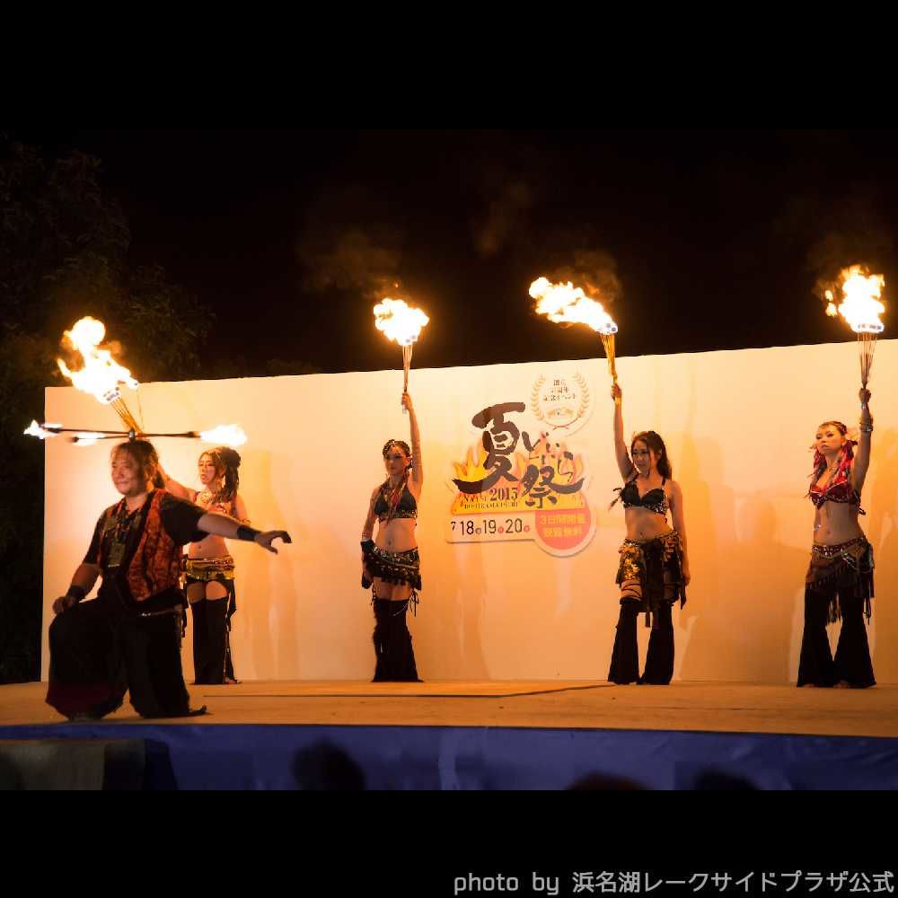 ホテルイベントでファイアージャグリングショー