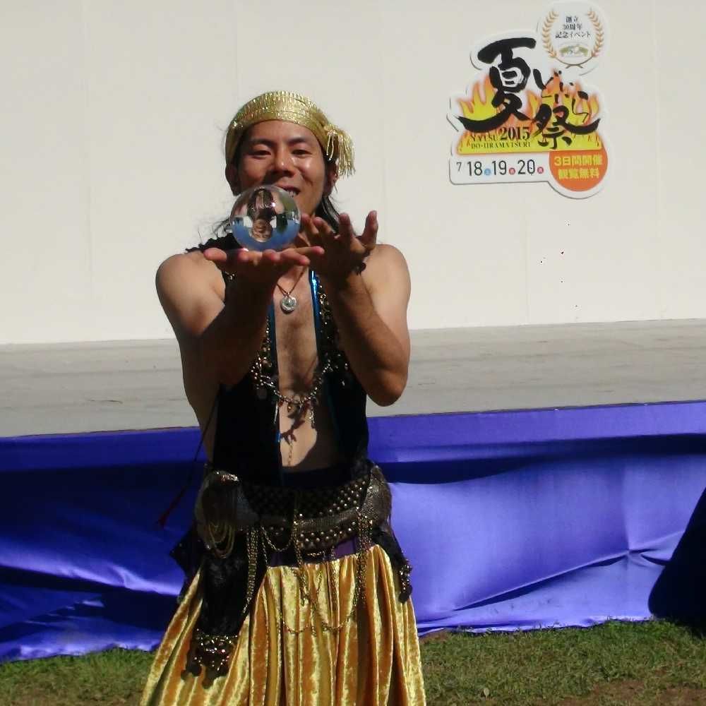 ホテルイベントでおこたんぺのコンタクトジャグリング