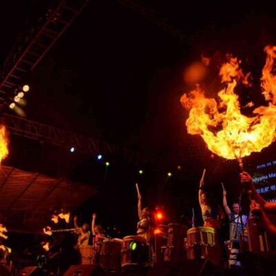 フィリピンセブ島の盆まつりでGocooと火付盗賊のライブ