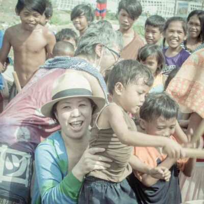 セブ島のスラム街でGocooの太鼓ワークショップ