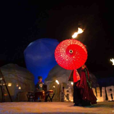 宝台樹スキー場の雪祭りで火付盗賊ファイアーショー