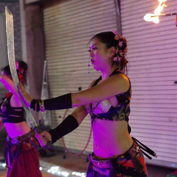 亀戸大道芸 金曜屋台村での火付盗賊ファイアーパフォーマンス