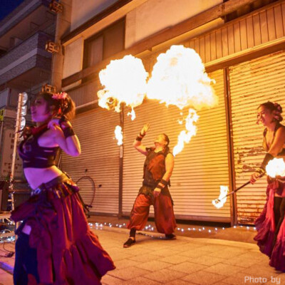 亀戸大道芸 金曜屋台村での火付盗賊ファイアーパフォーマンス