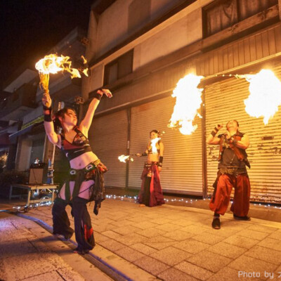 ファイアースタッフバーンアウト 亀戸大道芸 金曜屋台村での火付盗賊ファイアーパフォーマンス