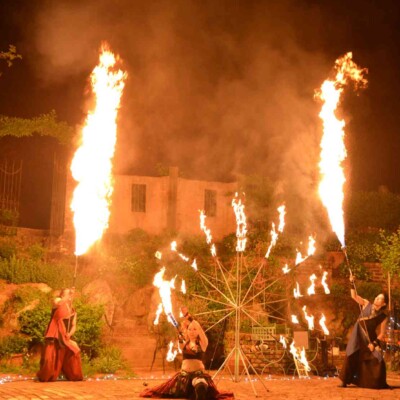 ローズガーデンでファイアーショー