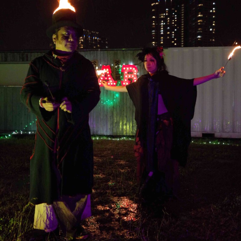 ワイルドマジックハロウィンパーティファイアーショー