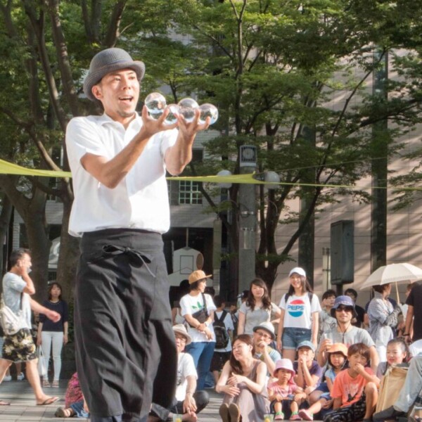 おこたんぺのジャグリングショー