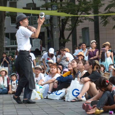 おこたんぺのジャグリングショー おこたんぺのジャグリングショー