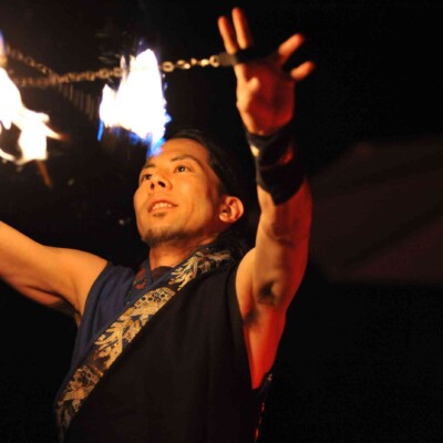 ローズガーデンでファイアーショー