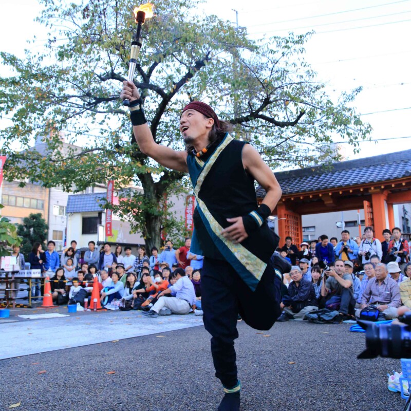 大須大道町人祭の火付盗賊ファイアーショー