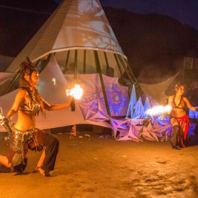 アウトドアフェスで火付盗賊ファイアーショー