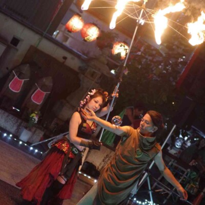 おこたんぺのコンタクトジャグリングは落ちない 大須大道町人祭の火付盗賊ファイアーショー