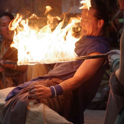 大須大道町人祭の火付盗賊寛太のリンボーダンス