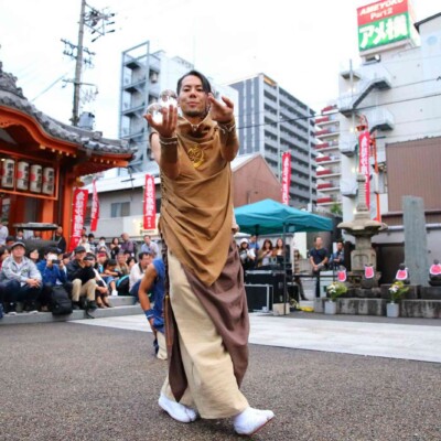 大須大道町人祭の火付盗賊おこたんぺコンタクトジャグリング