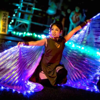 大須大道町人祭の火付盗賊ファイアーショーの光るイシスウィング