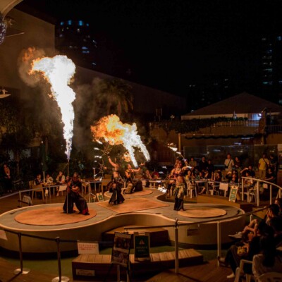 サンシャイン水族館屋上ビアガーデンで火付盗賊ファイアーショー