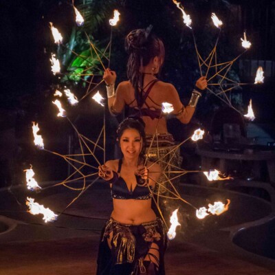 サンシャイン水族館屋上ビアガーデンで火付盗賊ファイアーショー