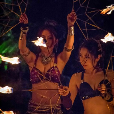 サンシャイン水族館屋上ビアガーデンで火付盗賊ファイアーショー