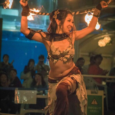 サンシャイン水族館屋上ビアガーデンで火付盗賊ファイアーショー