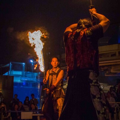 サンシャイン水族館屋上ビアガーデンで火付盗賊ファイアーショー