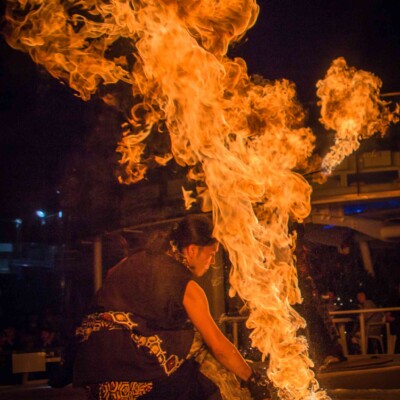 サンシャイン水族館屋上ビアガーデンで火付盗賊ファイアーショー