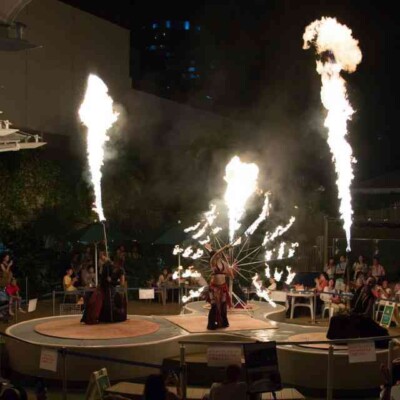 サンシャイン水族館屋上ビアガーデンで火付盗賊ファイアーショー