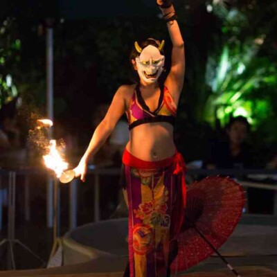 サンシャイン水族館屋上ビアガーデンで火付盗賊ファイアーショー