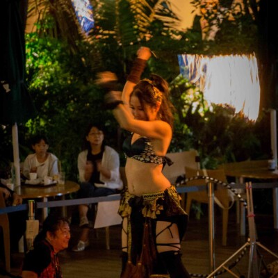 サンシャイン水族館屋上ビアガーデンで火付盗賊ファイアーショー