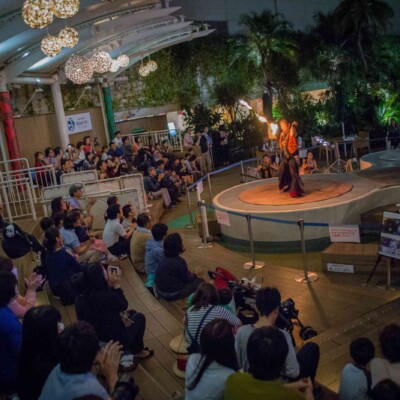 サンシャイン水族館屋上ビアガーデンで火付盗賊ファイアーショー