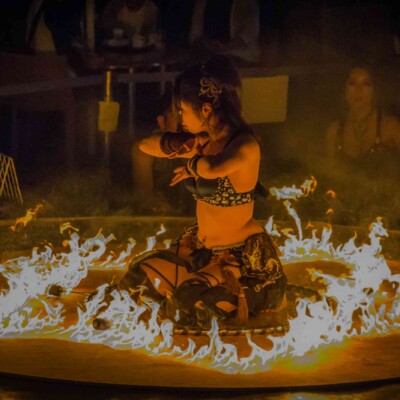 サンシャイン水族館屋上ビアガーデンで火付盗賊ファイアーショー