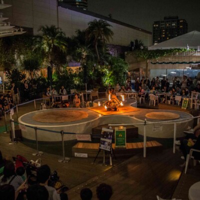 サンシャイン水族館屋上ビアガーデンで火付盗賊ファイアーショー