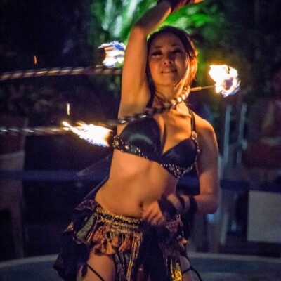 サンシャイン水族館屋上ビアガーデンで火付盗賊ファイアーショー