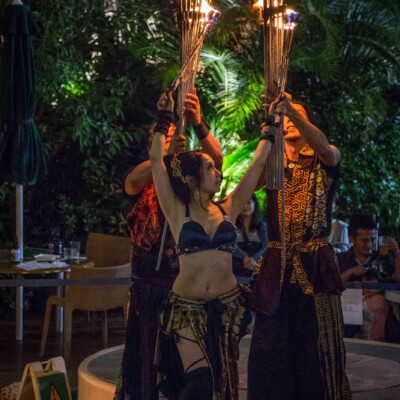 サンシャイン水族館屋上ビアガーデンで火付盗賊ファイアーショー