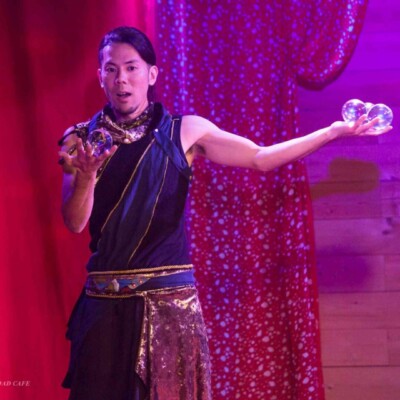 おこたんぺのコンタクトジャグリング