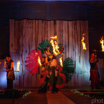 火付盗賊ファイアーパフォーマンス