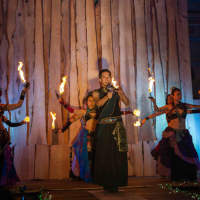 火付盗賊ファイアーパフォーマンスステージ