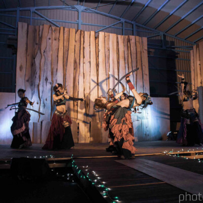 火付盗賊ファイアーパフォーマンスステージ