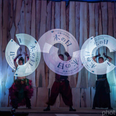 火付盗賊によるビジュアルポイのライトパフォーマンス