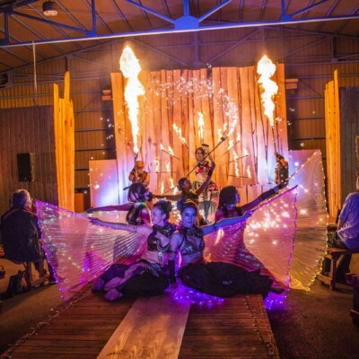 火付盗賊のファイアーパフォーマンス