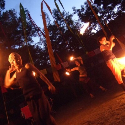 アウトドアフェスでファイアーパフォーマンス