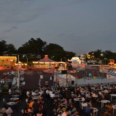 西武園遊園地のビアガーデンで花火大会後にファイアーショー