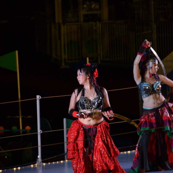 西武園遊園地のビアガーデンで花火大会後にファイアーショー