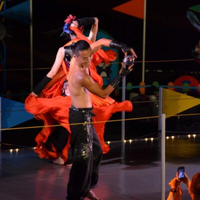 ベリーダンスとコンタクトジャグリング 西武園遊園地のビアガーデンで花火大会後にファイアーショー