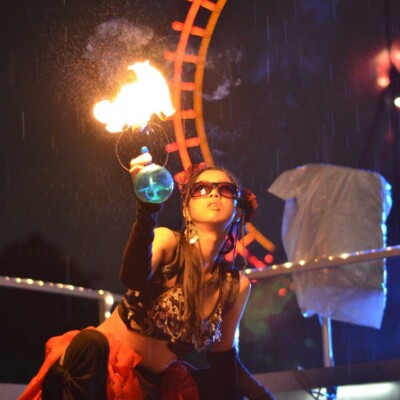 西武園遊園地のビアガーデンで花火大会後にファイアーショー