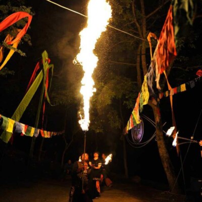 アウトドアフェスでファイアーパフォーマンス