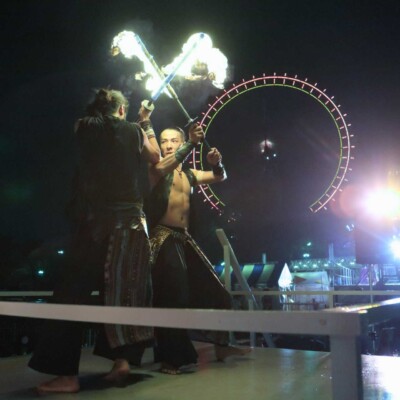 西武園遊園地のビアガーデンで花火大会後にファイアーショー